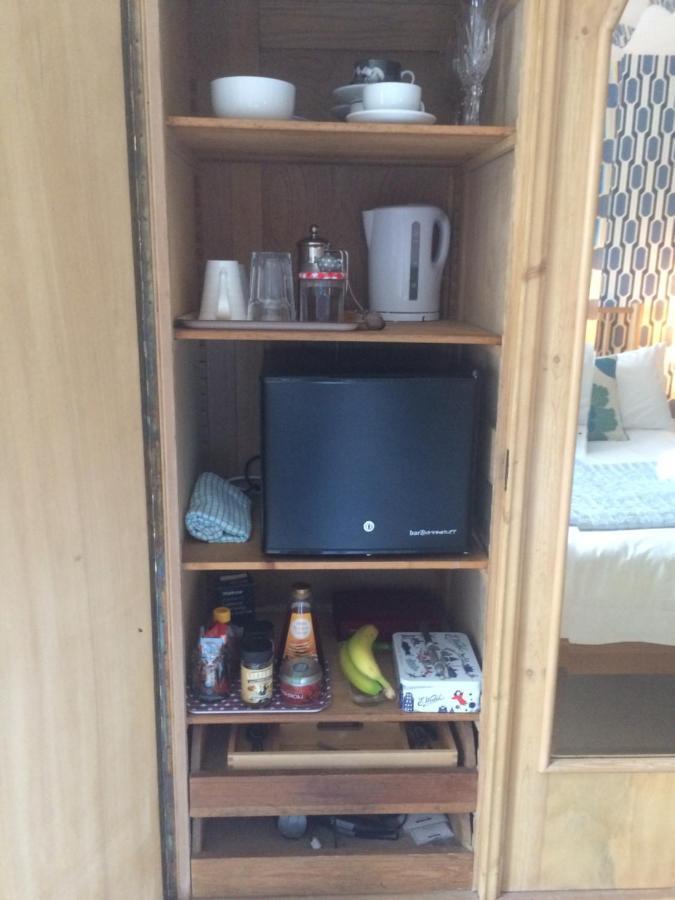 No 12 Bed and Breakfast Λάιμ Ρέγκις Εξωτερικό φωτογραφία